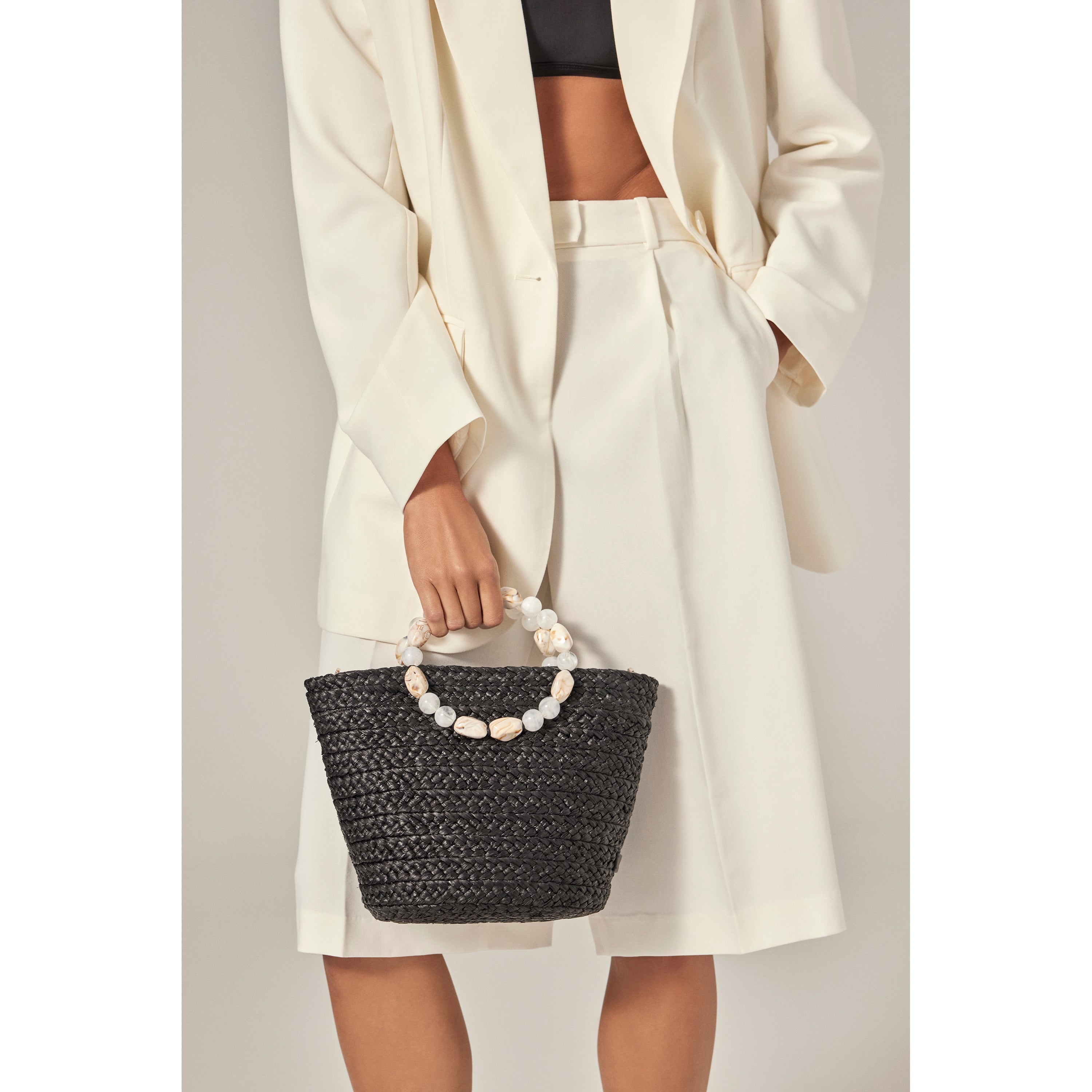 Nacre Basket