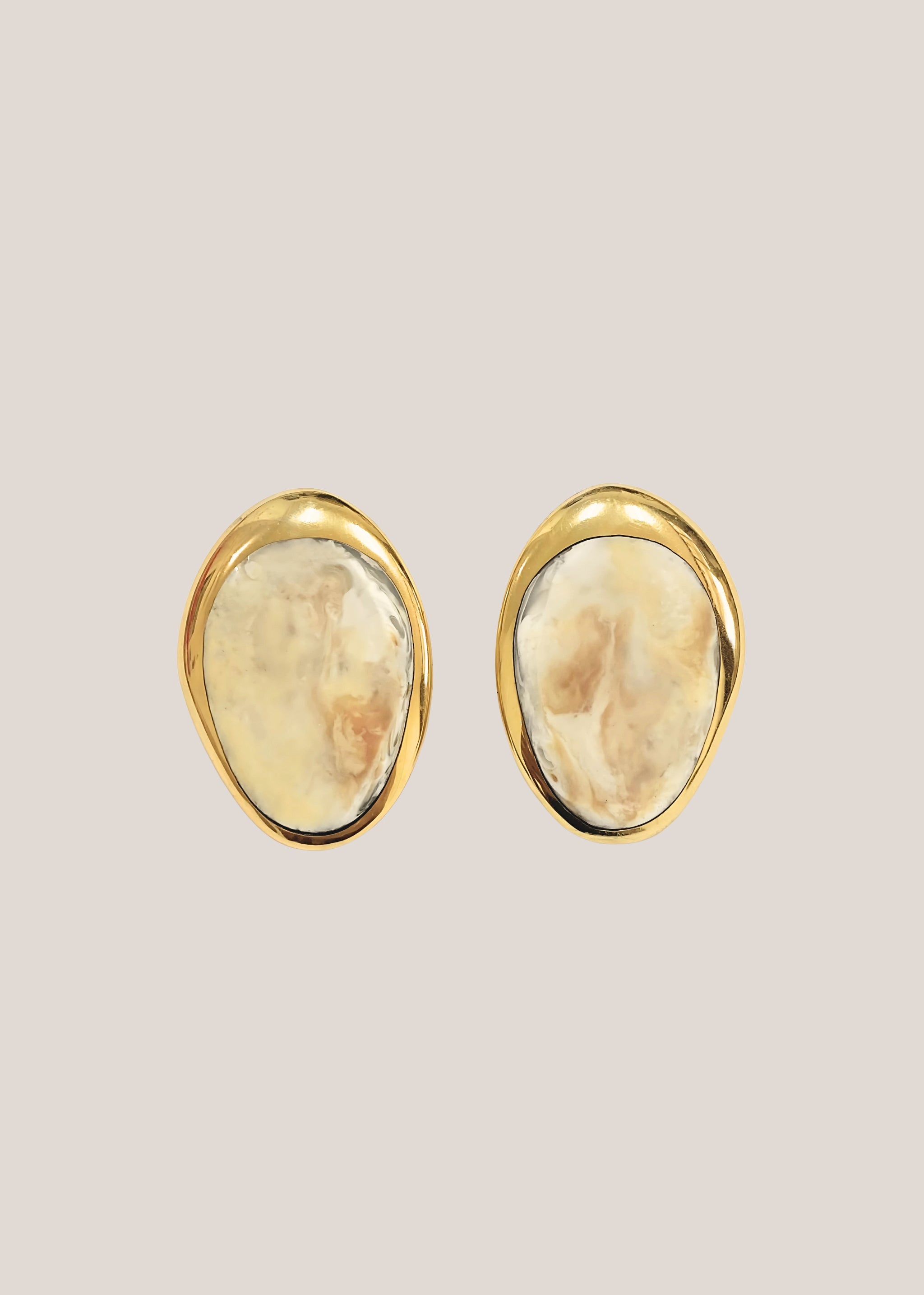 Hasa Earrings | Sandstone