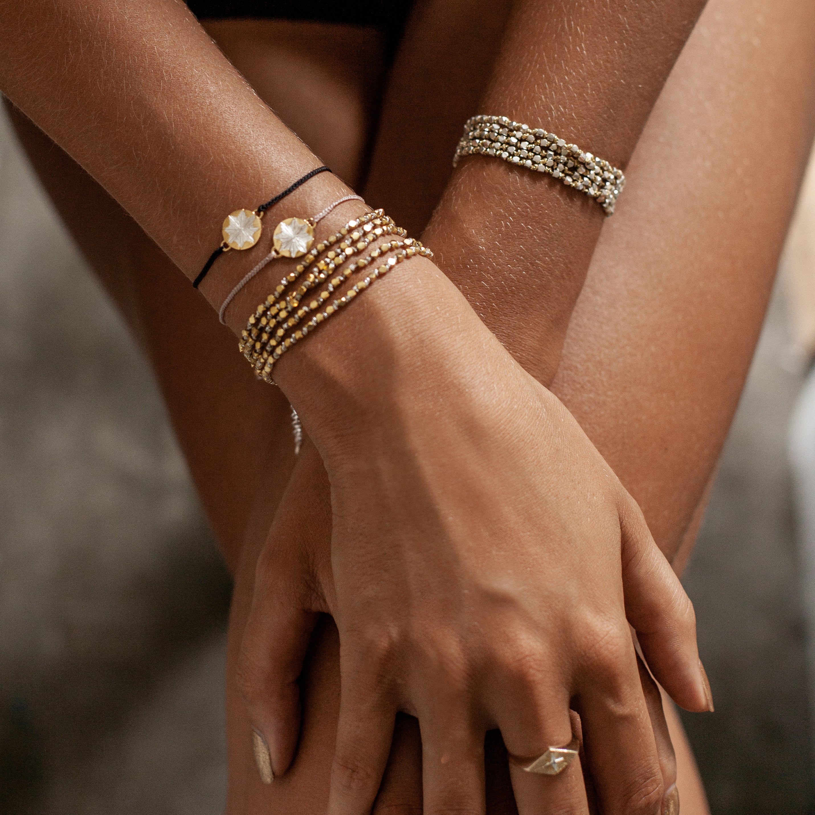 Two Hundred Bracelet / gold