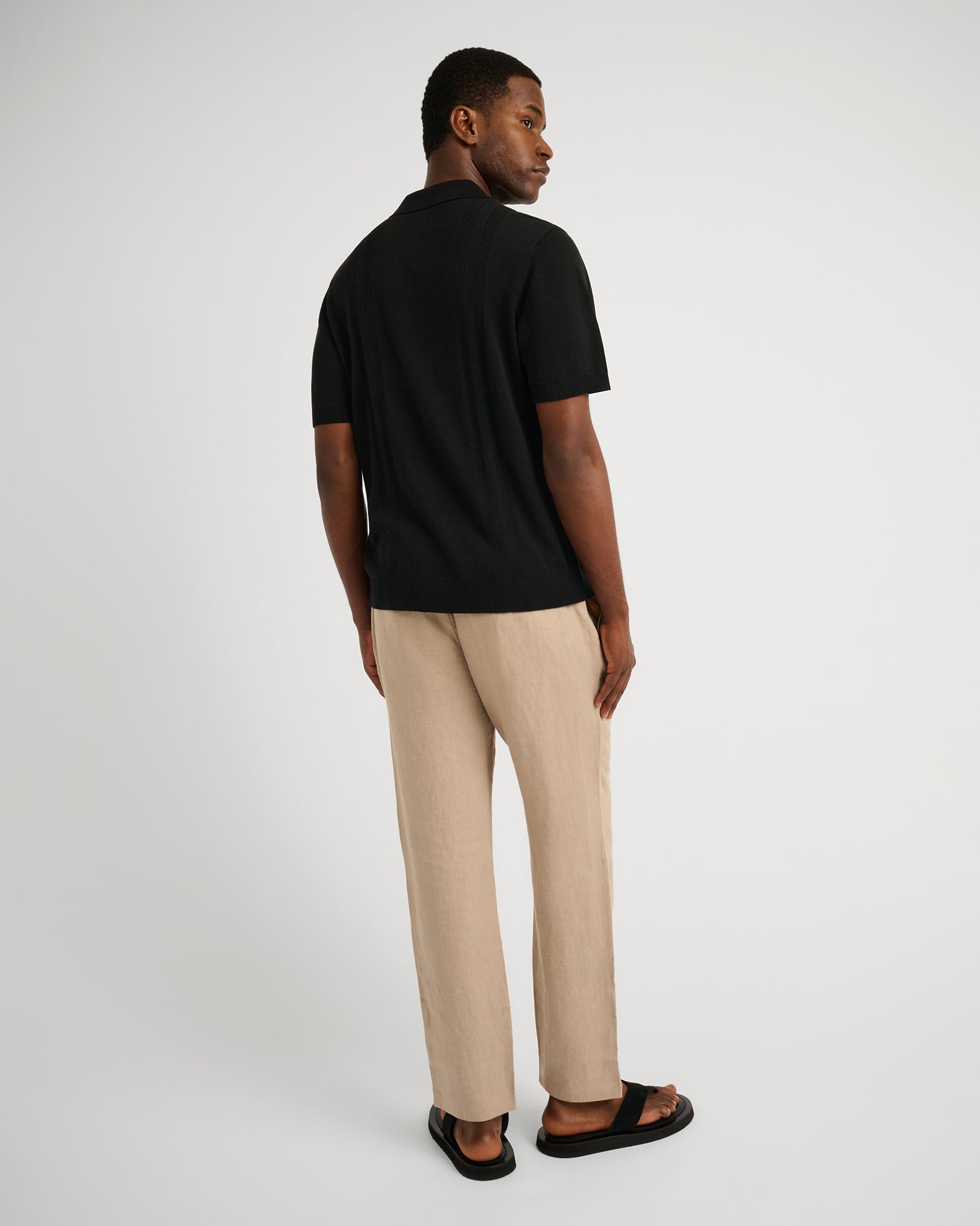 Linen Tapered Pleated Trouser