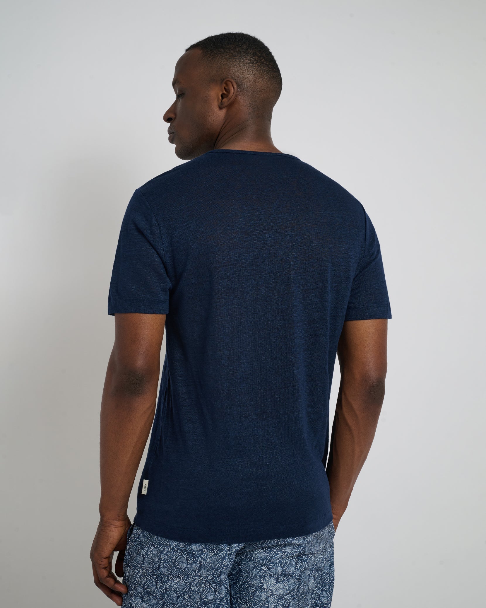 Chad Linen Tee
