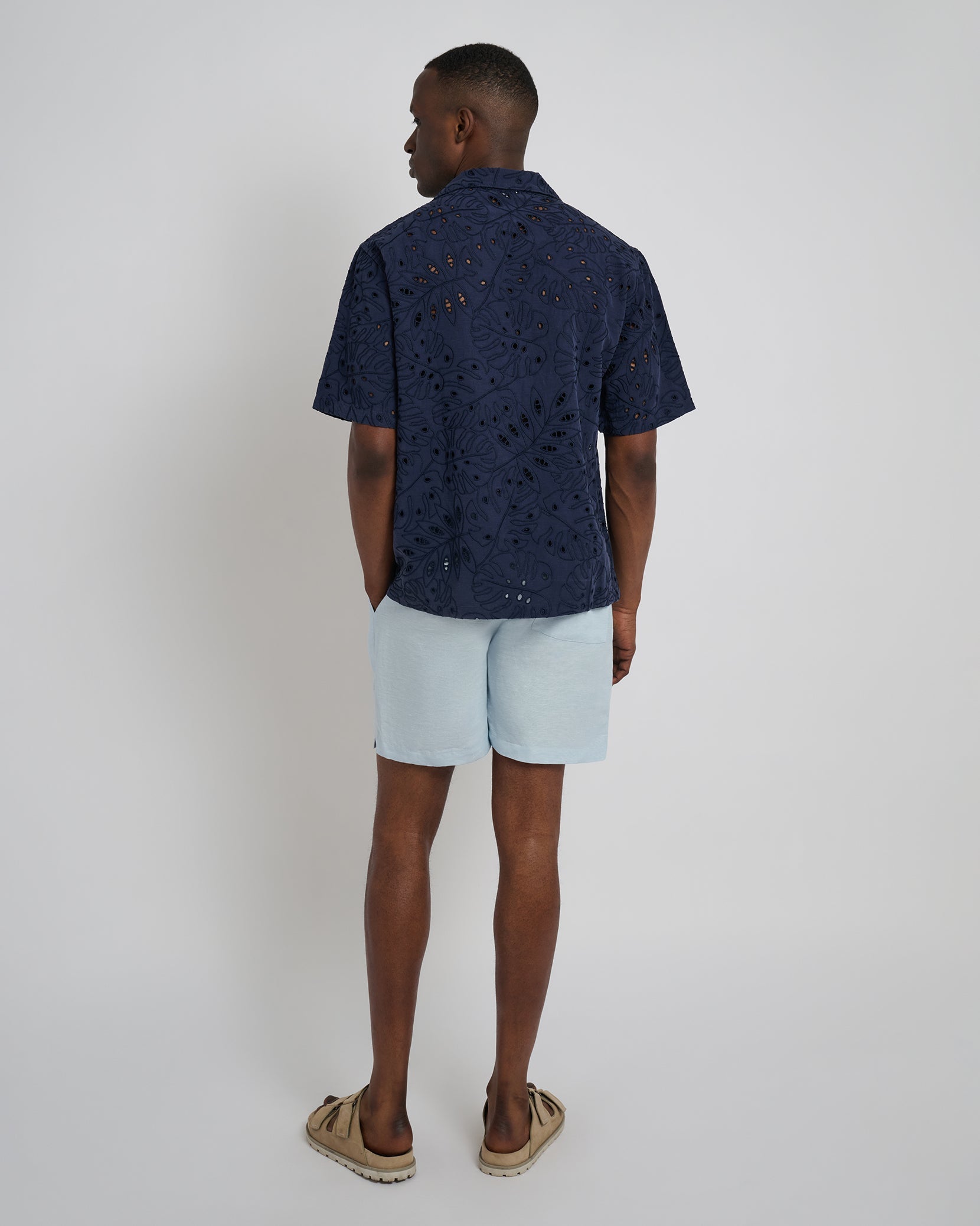 Air Linen Pull-on Short 6"