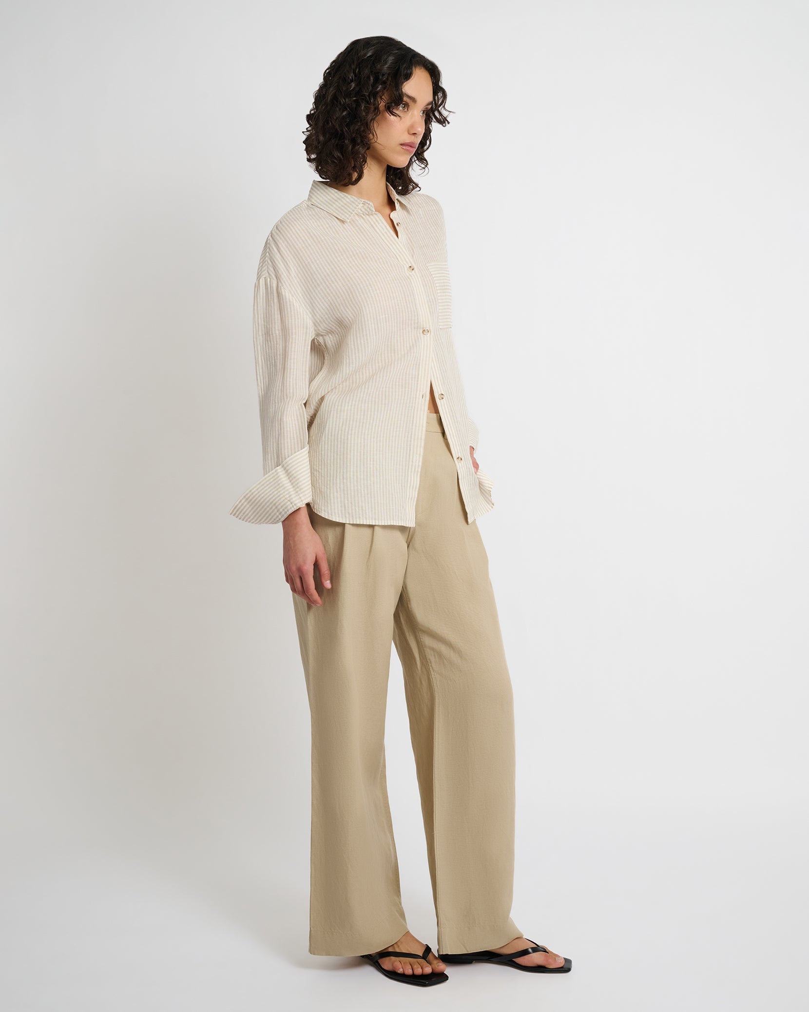 Air Linen Pleated Trouser