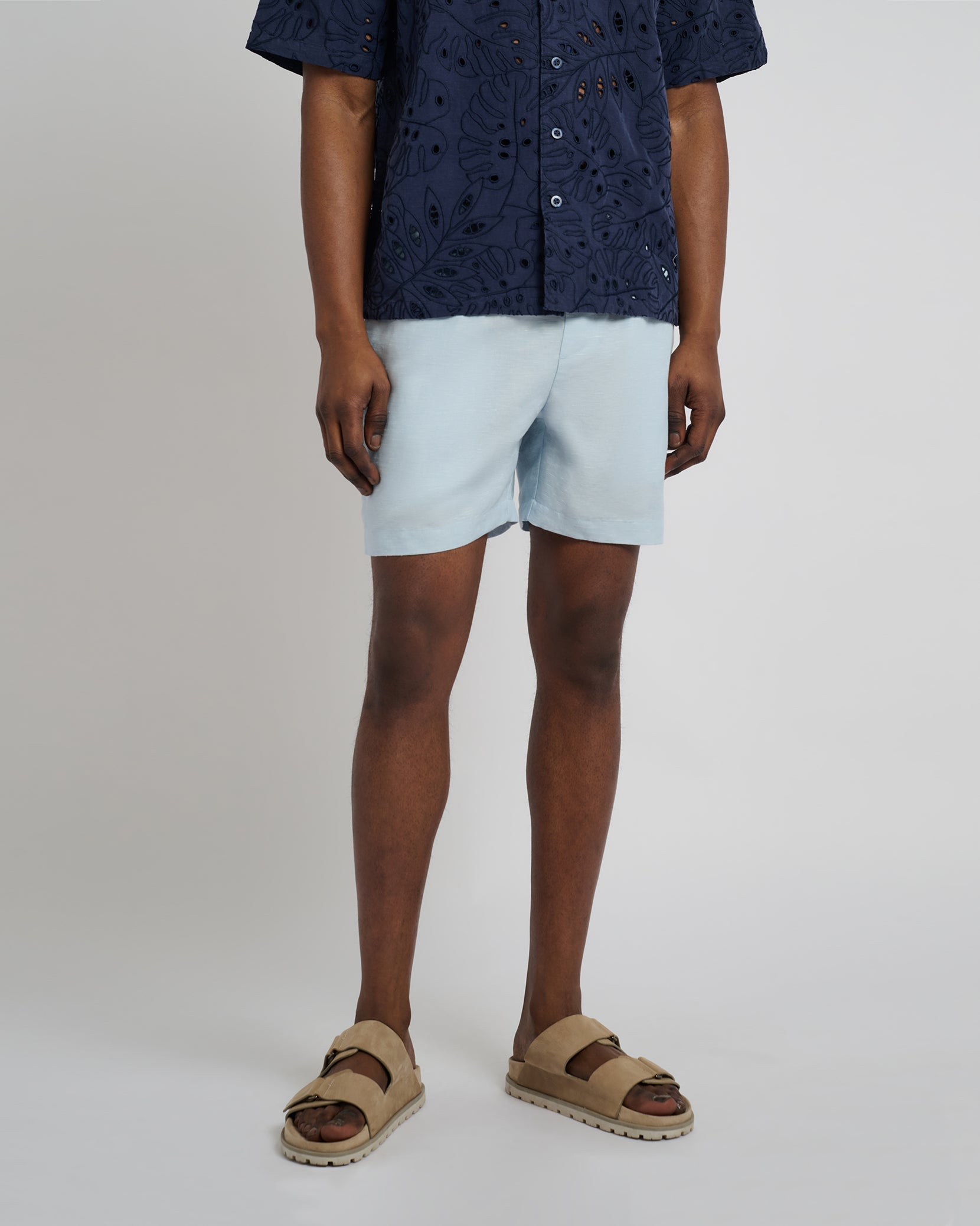 Air Linen Pull-on Short 6"