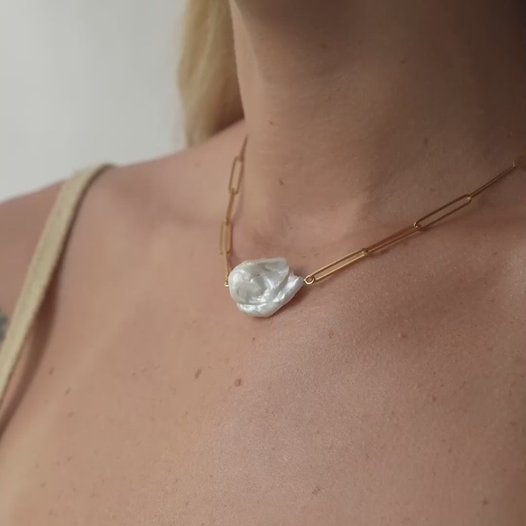 PEACE NECKLACE